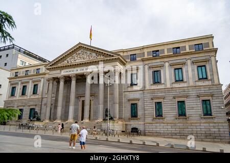 MADRID, SPANIEN - 7. SEPTEMBER 2021. Kongress der Abgeordneten. Gebäude, wo sich Politiker aller Parteien in Spanien treffen und die Gesetze billigen oder ablehnen Stockfoto