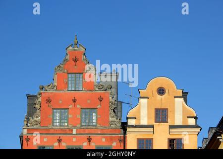 Gebäude Nr. 18 und 22 Stortorget Platz, Gamla Stan, Stockholm, Schweden Stockfoto