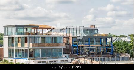 2 West Water Street Wohnungen im Bau in Sag Harbor, NY Stockfoto