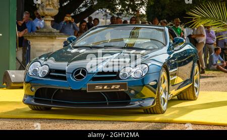 Laurence Escalantes 2005 Mercedes-Benz SLR McLaren von MSO auf dem Podium beim Concours of Elegance 2021 Stockfoto