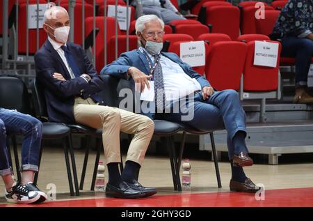 Bologna, Italien. September 2021. Partita amichevole precampionato Segafredo Virtus Bologna vs. Carpegna Prosciutto Pesaro - Luca Baraldi e Patron Virtus Massimo Zanetti - foto Michele Nucci Kredit: Unabhängige Fotoagentur/Alamy Live Nachrichten Stockfoto