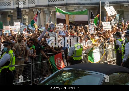 Pro-Afghanistan-Demonstration vor der Hohen Kommission Pakistans - London, Großbritannien. 07. September 2021 Stockfoto