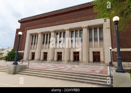 Ann Arbor, MI - 4. September 2021: Hill Auditorium auf dem Campus der University of Michigan Stockfoto