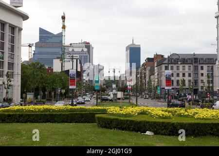 Brüssel, Belgien - 16. Juni 2013: Die Stadt Brüssel Blick vom Brüsseler Kanal an einem bewölkten Sommertag. Stockfoto