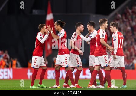 Kopenhagen, Dänemark. September 2021. Die Spieler Dänemarks bereiten sich auf die UEFA-WM-Qualifikation zwischen Dänemark und Israel im Park in Kopenhagen vor. (Foto: Gonzales Photo/Alamy Live News Stockfoto