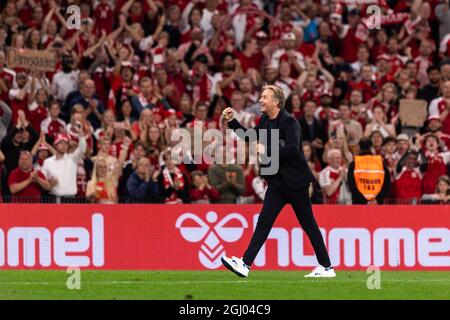 Kopenhagen, Dänemark. September 2021. Cheftrainer Kasper Hjulmand aus Dänemark sah nach dem Sieg der UEFA-WM-Qualifikation zwischen Dänemark und Israel 5-0 in Parken in Kopenhagen. (Bildnachweis: Gonzales Photo - Dejan Obretkovic). Stockfoto