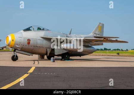 Saab J29 Tunnan, bekannt als Flygande Tunnan (englisch: 'The Flying Barrel') des Historic Flight der schwedischen Luftwaffe. Jet-Kampfflugzeug auf der RAF Airshow Stockfoto