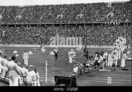 Original-Presseunterschrift: Olympia 1936, Berlin - zu Beginn der 800 m im Stadion. Woodruff (USA) hat gewonnen. Stockfoto