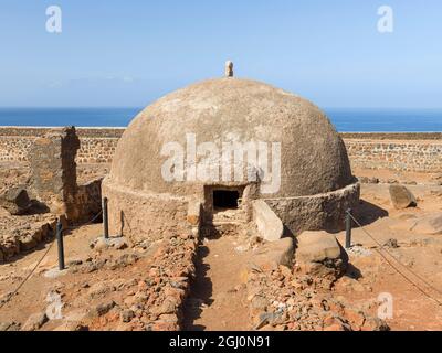 Die Zisterne. Forte Real de Sao Filipe. Cidade Velha, historisches Zentrum von Ribeira Grande (UNESCO-Weltkulturerbe). Santiago Island, Cape Ve Stockfoto