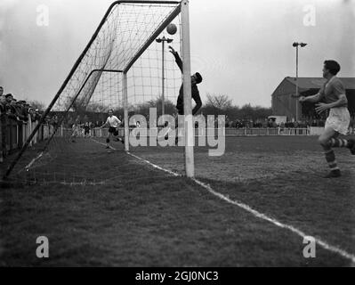 Gravesend und Northfleet FC gegen Dartford, 7. März 1960 Stockfoto