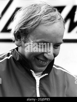 Ein Porträt von John Surtees Ex-Weltmeister-Motorradfahrer und F1-Rennfahrer Stockfoto