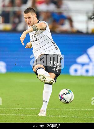 Niklas Süle, Suele, DFB 15 im Spiel DEUTSCHLAND - ARMENIEN 6-0 Qualifikation zur WM 2022, WM Quali, Saison 2021/2022, 5. September 2021 in Stuttgart, Deutschland. (Armenien) © Peter Schatz / Alamy Live News Stockfoto