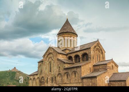 Georgien, Mzcheta. Spirituelle Stadt, in der das Christentum 327 n. Chr. gegründet wurde, Kathedrale von Svetizchoweli. Stockfoto