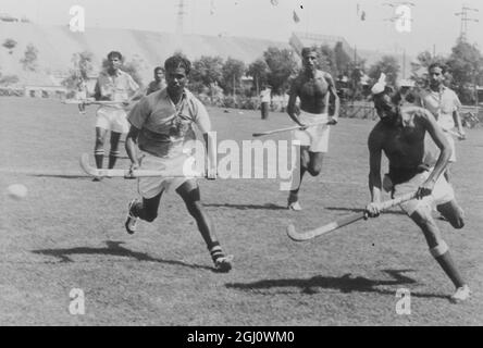 INDISCHE EISHOCKEY-MANNSCHAFTSBAHN IN ROM 16. AUGUST 1960 16 AUGUST 1960 Stockfoto