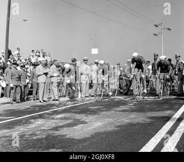 OLYMPISCHES SPIEL RADFAHREN 100KM TEAM STRASSE ZEITFAHREN ITALIENISCHE MANNSCHAFT BEI STA 26 AUGUST 1960 Stockfoto