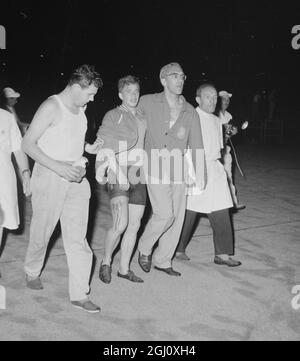 OLYMPISCHES SPIEL RADFAHREN 2000M TANDEM GERRITSEN NACH CRAS 29 AUGUST 1960 WEGGETRAGEN Stockfoto