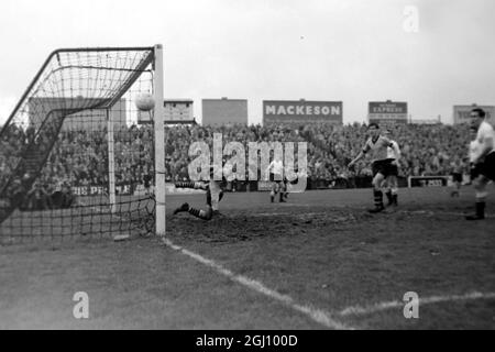 MACEDO A FOOTBALL - 26. NOVEMBER 1960 Stockfoto