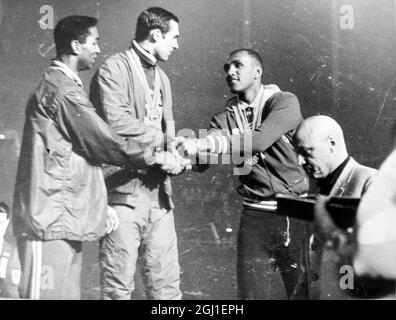 OLYMPISCHE SPIELE, OLYMPISCHE SPORTSPIELE - XVIII. OLYMPIADE IN TOKYO, JAPAN - HOCHSPRUNGSIEGER MIT GOLD VON VALERY BRUMEL ; 23. OKTOBER 1964 Stockfoto