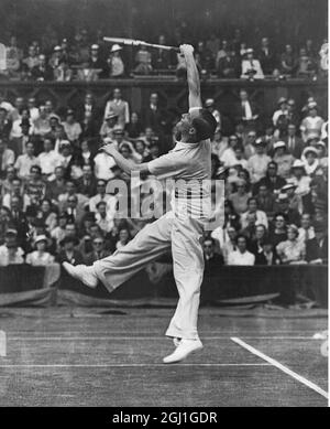 Gottfried von Cramm spielt Tennis im Davis Cup 20. Juli 1937 Stockfoto