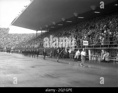 Helsinki : das libanesische Team bei der Eröffnung der Olympischen Spiele im Stadion in Helsinki.. Juli 1952 Stockfoto