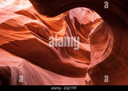 Slickrock-Formationen im unteren Antelope Canyon, Navajo Indian Reservation, Arizona, USA. Stockfoto