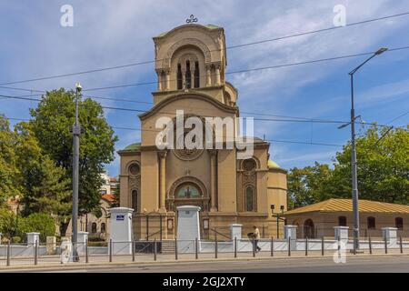 Belgrad, Serbien - 08. September 2021: Orthodoxe Kirche des Heiligen Alexander Nevsky in Belgrad, Serbien. Stockfoto