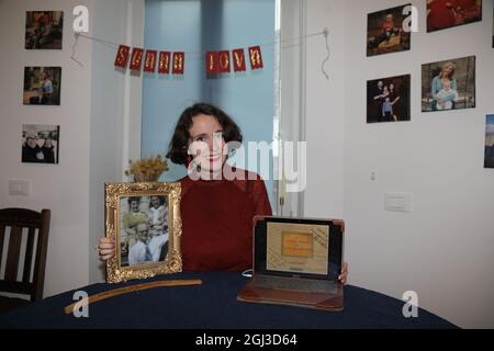 Lauren Leiderman bei der Zoom Buchbespannung „das Poesiealbum von Eva Goldberg - das Mädchen aus Görlitz, das mit Anne Frank freundlich war“. Görlitz Stockfoto