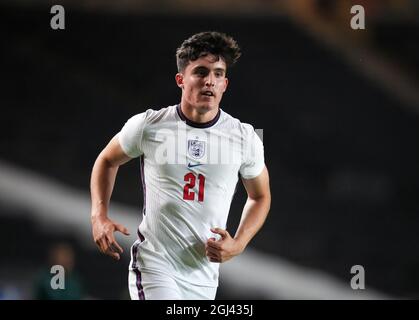 Milton Keynes, Großbritannien. September 2021. Tino Livramento (Southampton) von England U21 während des EM 2023 Qualifier International Spiels zwischen England U21 und Kosovo U21 am 7. September 2021 im Stadion:mk, Milton Keynes, England. Foto von Andy Rowland. Quelle: Prime Media Images/Alamy Live News Stockfoto