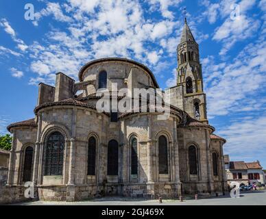 Romanische Kirche Saint Léonard in Saint-Léonard-de-Noblat (UNESCO-Weltkulturerbe), Haute-Vienne (87), Frankreich. Stockfoto