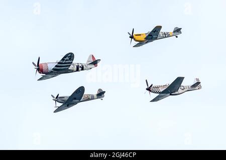 Ultimate Warbird Flights, The Buchon, Supermarine Spitfire, P-47D Thunderbolt „Nellie“ und TF-51D Mustang „conträren Mary“, Bournemouth Air Sh Stockfoto