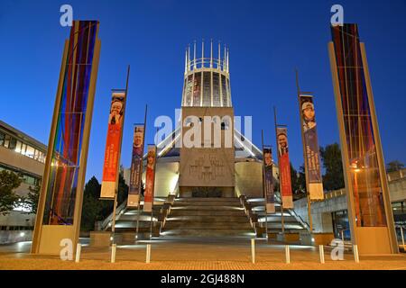 Metropolitan Cathedral Bei Nacht, Liverpool Stockfoto