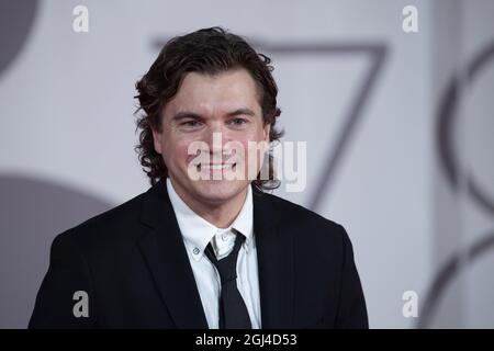 Venedig, Italien. September 2021. Emile Hirsch bei der Halloween Kills Premiere im Rahmen der 78. Internationalen Filmfestspiele von Venedig am 08. September 2021 in Venedig, Italien. Foto von Paolo Cotello/imageSPACE Credit: Imagespace/Alamy Live News Stockfoto