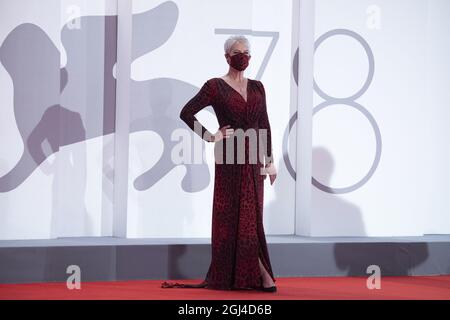 Venedig, Italien. September 2021. Jamie Lee Curtis nimmt an der Halloween Kills Premiere im Rahmen des 78. Internationalen Filmfestivals in Venedig, Italien, am 08. September 2021 Teil. Foto von Paolo Cotello/imageSPACE Credit: Imagespace/Alamy Live News Stockfoto