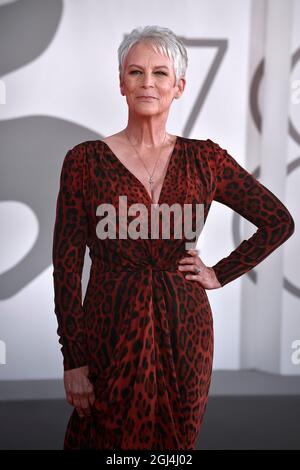 Venedig, Italien. September 2021. VENEDIG, ITALIEN - 08. SEPTEMBER: Jamie Lee Curtis nimmt an der Fotoschau von „Halloween Kills“ während des 78. Internationalen Filmfestivals von Venedig am 08. September 2021 in Venedig, Italien, Teil. Kredit: dpa/Alamy Live Nachrichten Stockfoto