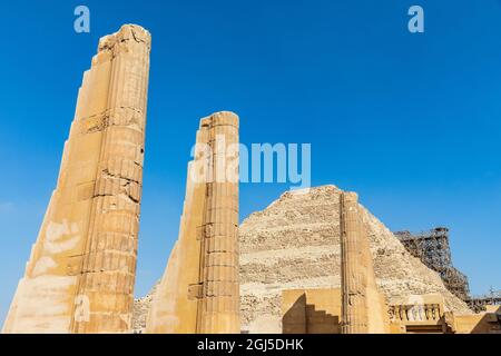Afrika, Ägypten, Sakkara. Die Stufenpyramide des Djoser in Sakkara Nekropole. Stockfoto