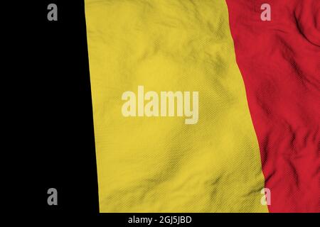 Nahaufnahme einer winkenden belgischen Flagge im Vollformat in 3D-Rendering. Stockfoto