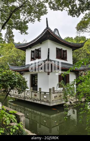 Asien, China, Zhujiajiao („Venedig des Ostens“) Stockfoto