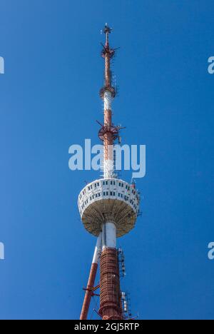 Georgien, Tiflis. Mtasminda Park, Fernsehturm. Stockfoto