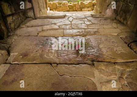 Georgien, Kutaisi. Gelati Kloster, Grab von König David dem Baumeister. Stockfoto