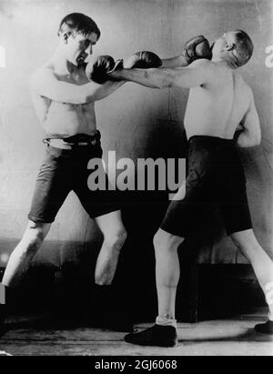 James John '' Gentleman Jim '' Corbett / Gus Ruklin Stockfoto