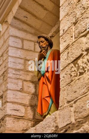 Israel, Kana. Die Hochzeitskirche von Kana, Statue von Joseph, Anblick des ersten Wunders Jesu. Stockfoto