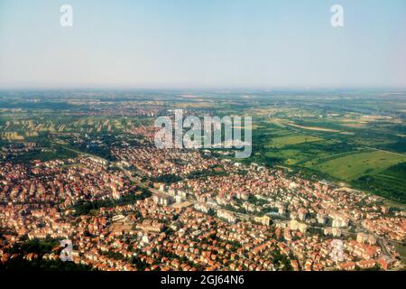 Luftaufnahme von Vorstadthäusern, Wohnsiedlung in Vorstadt Stockfoto