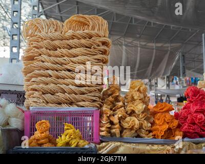 Osch-Bazaar, Süßigkeiten. Die Hauptstadt Bischkek, Kirgisistan Stockfoto