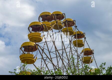 Armenien, Yeghegnadzor. Vergnügungspark Riesenrad. Stockfoto