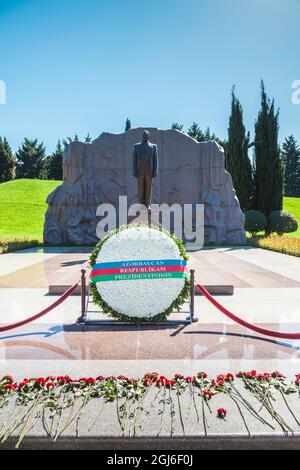 Aserbaidschan, Baku. Gasse der Ehre, Grab des ehemaligen Präsidenten Heydar Aliyev. Stockfoto