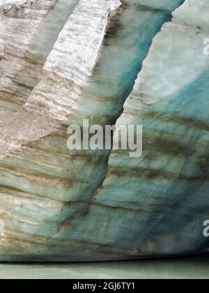 Gletscherschnauze des Gletschers Pasterze am Großglockner, der aufgrund der globalen Erwärmung extrem schnell schmilzt. Europa, Österreich, Kärnten Stockfoto