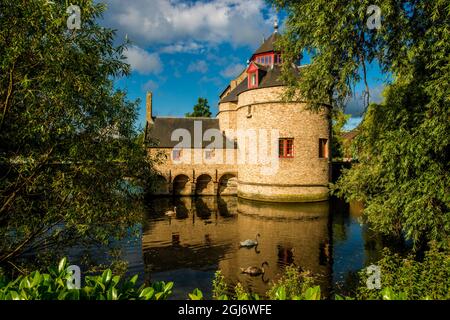 Ezelpoort oder Donkey's Gate, befestigtes Tor, Brügge, Westflandern, Belgien. Stockfoto