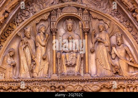Kathedrale Notre Dame, Paris, Frankreich. Notre Dame wurde zwischen 1163 und 1250 n. Chr. erbaut. Stockfoto