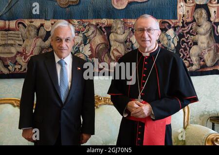 Rom, Italien. September 2021. 9. September 2021: Kardinal Pietro Parolin trifft S.E. Herrn Sebastián Piñera Echenique, den Präsidenten der Republik Chile, und folgte im Vatikan. Quelle: Independent Photo Agency/Alamy Live News Stockfoto