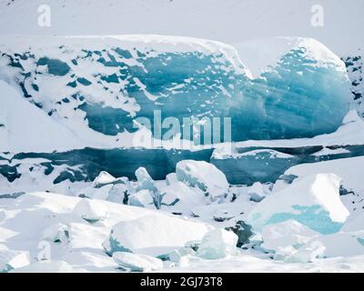 Gletscher Svinafellsjoekull im Vatnajokull Nationalpark im Winter, Island. Stockfoto